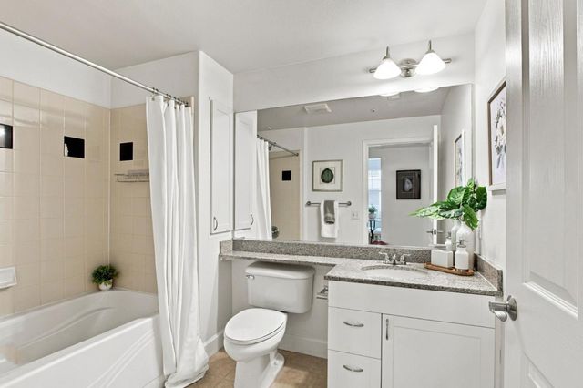 20488 Stevens Creek Boulevard 2211, Cupertino, CA 95014