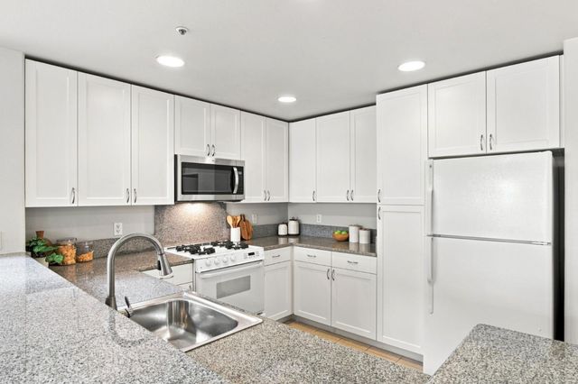 20488 Stevens Creek Boulevard 2211, Cupertino, CA 95014