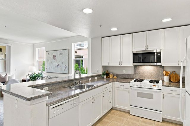 20488 Stevens Creek Boulevard 2211, Cupertino, CA 95014