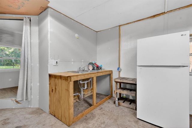 24301 JEFFERSON ST, Astatula, FL 34705