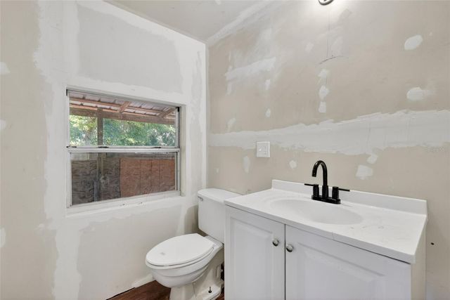 24301 JEFFERSON ST, Astatula, FL 34705