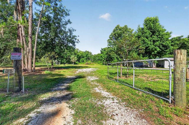 24301 JEFFERSON ST, Astatula, FL 34705