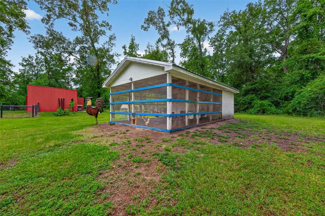 2181 Stringtown Road, Shepherd, TX 77371