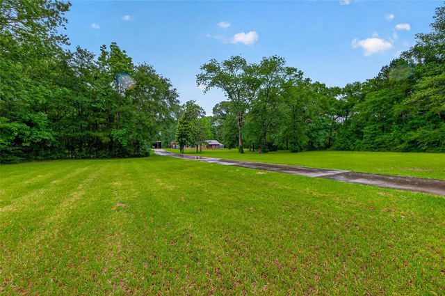 2181 Stringtown Road, Shepherd, TX 77371