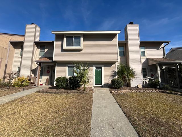 14 Hunters Court, Goose Creek, SC 29445