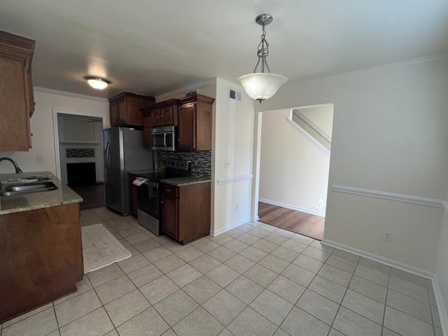 14 Hunters Court, Goose Creek, SC 29445