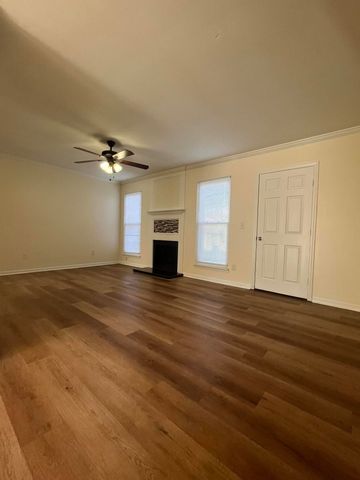 14 Hunters Court, Goose Creek, SC 29445