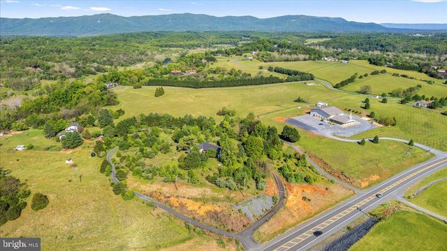 7525 STONEWALL JACKSON HWY, Front Royal, VA 22630