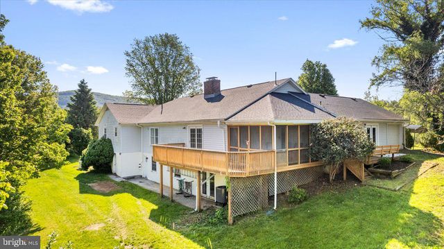 7525 STONEWALL JACKSON HWY, Front Royal, VA 22630