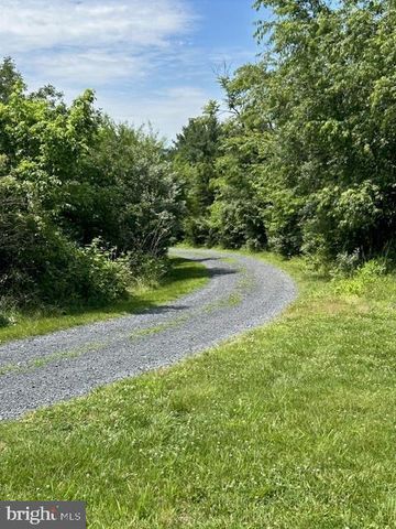 7525 STONEWALL JACKSON HWY, Front Royal, VA 22630