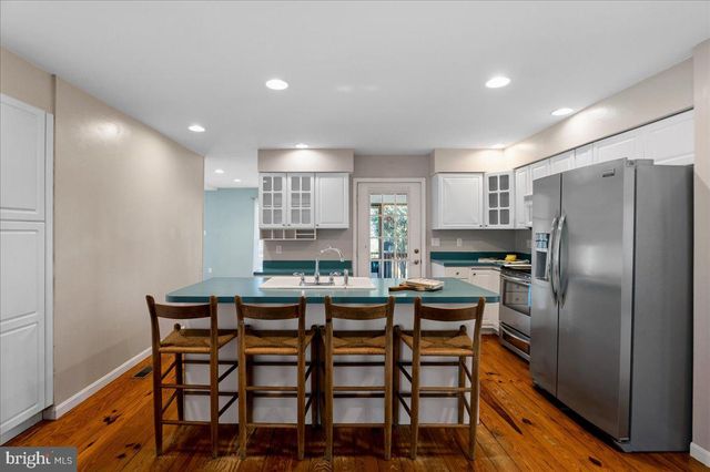 7525 STONEWALL JACKSON HWY, Front Royal, VA 22630