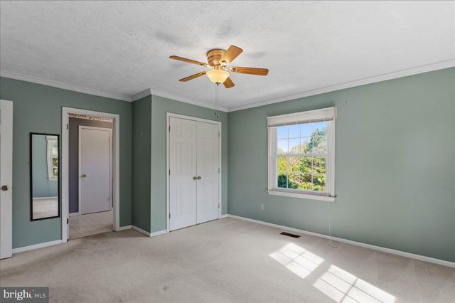 7525 STONEWALL JACKSON HWY, Front Royal, VA 22630