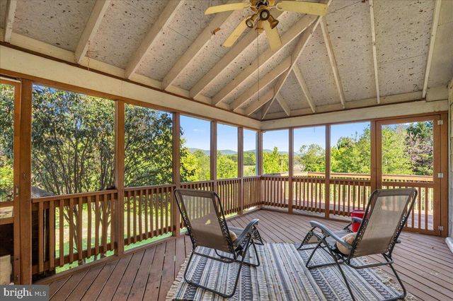 7525 STONEWALL JACKSON HWY, Front Royal, VA 22630