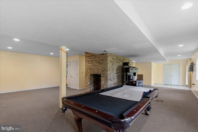 7525 STONEWALL JACKSON HWY, Front Royal, VA 22630