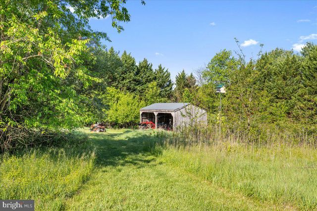 7525 STONEWALL JACKSON HWY, Front Royal, VA 22630