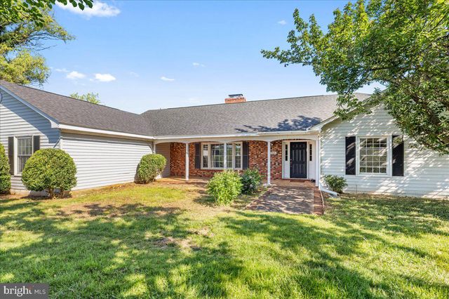 7525 STONEWALL JACKSON HWY, Front Royal, VA 22630
