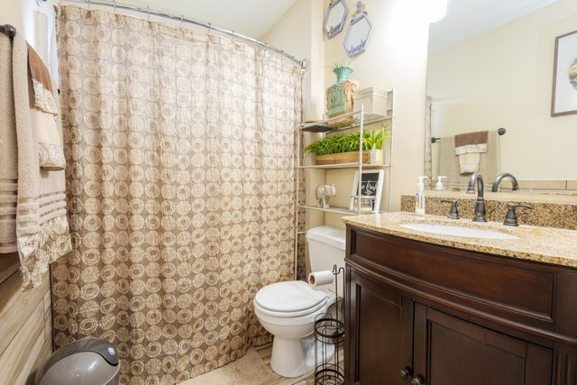2546 Stormy Circle, Navarre, FL 32566