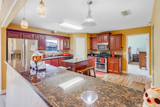 2546 Stormy Circle, Navarre, FL 32566