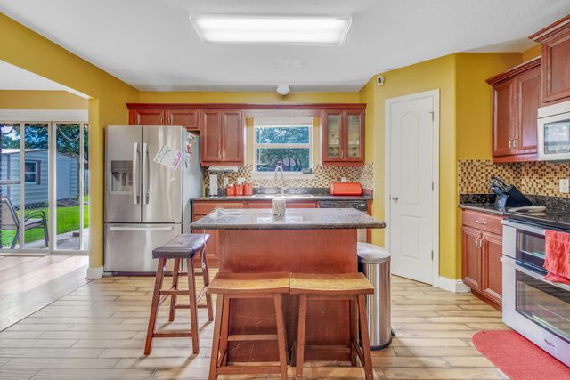 2546 Stormy Circle, Navarre, FL 32566