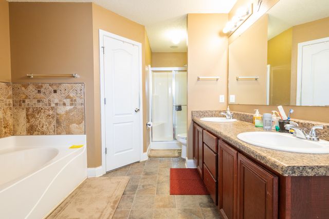 2546 Stormy Circle, Navarre, FL 32566