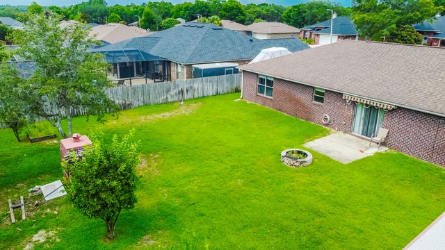 2546 Stormy Circle, Navarre, FL 32566