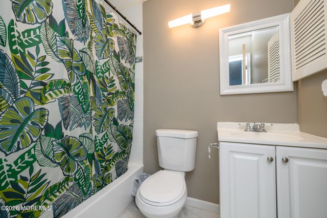 1108 Arlington Drive, Toms River, NJ 08755