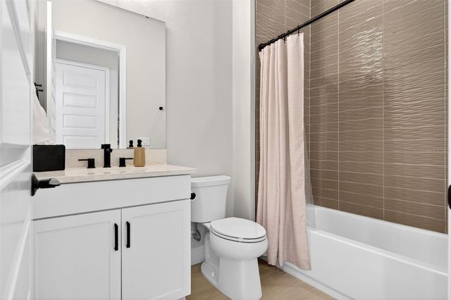 11523 GLEAMING TERRACE, Venice, FL 34293