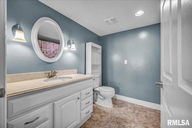 2223 Veterans Rd Unit 21, Morton, IL 61550