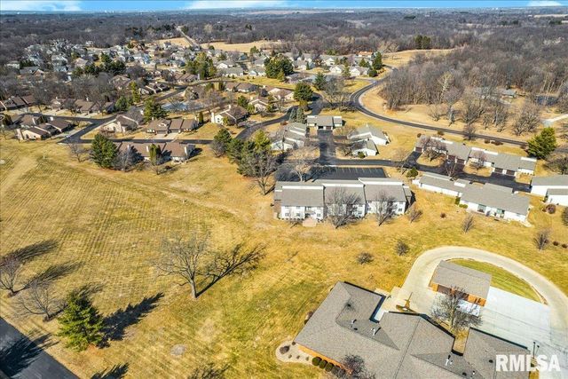 2223 Veterans Rd Unit 21, Morton, IL 61550