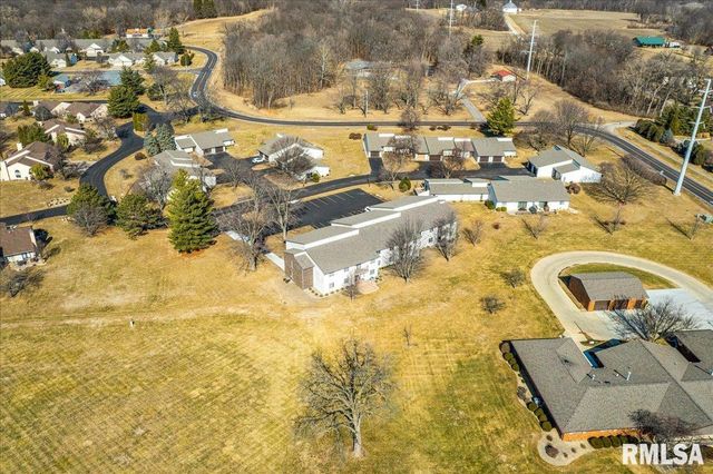 2223 Veterans Rd Unit 21, Morton, IL 61550