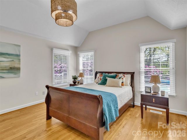 88 Adams Drive, Clyde, NC 28721