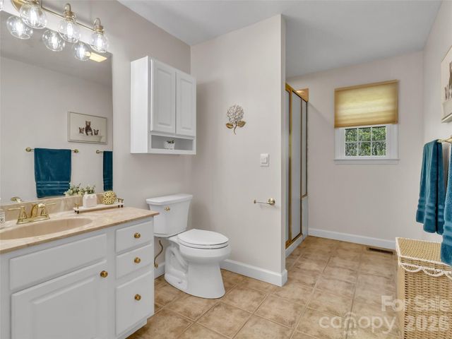 88 Adams Drive, Clyde, NC 28721