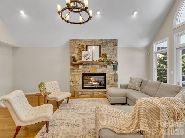 88 Adams Drive, Clyde, NC 28721