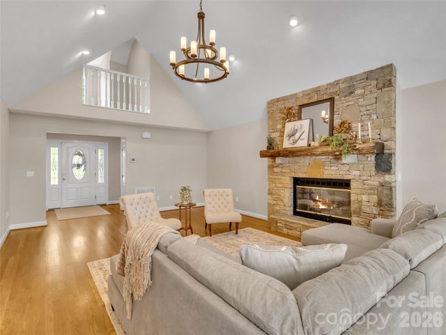88 Adams Drive, Clyde, NC 28721