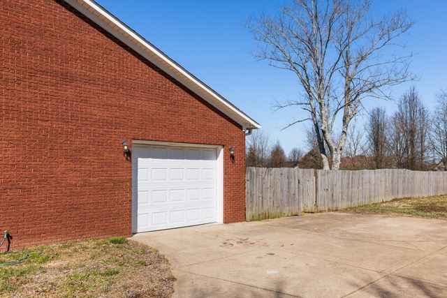 798 Monument Rd, Summertown, TN 38483