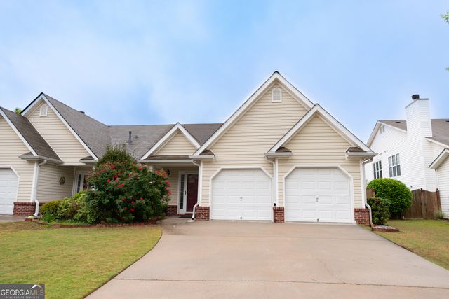 40 Courtyard Lane, Newnan, GA 30265