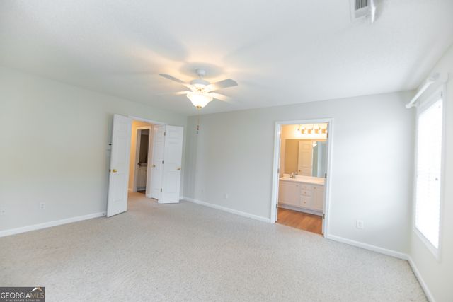 40 Courtyard Lane, Newnan, GA 30265