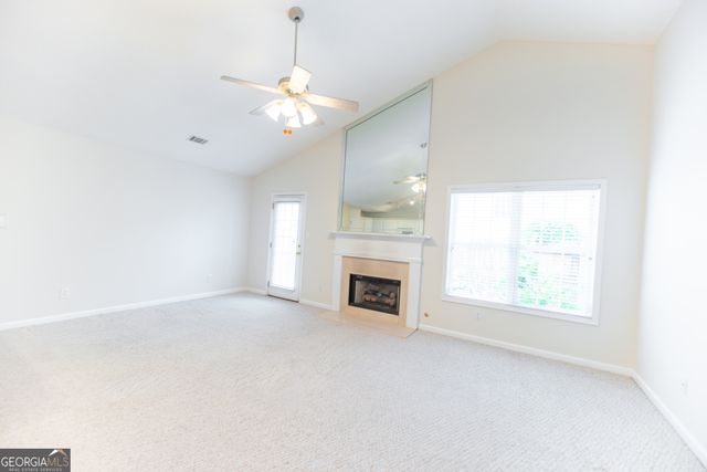 40 Courtyard Lane, Newnan, GA 30265