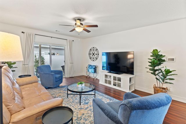 972 SW Blackberry Lane, Grants Pass, OR 97527