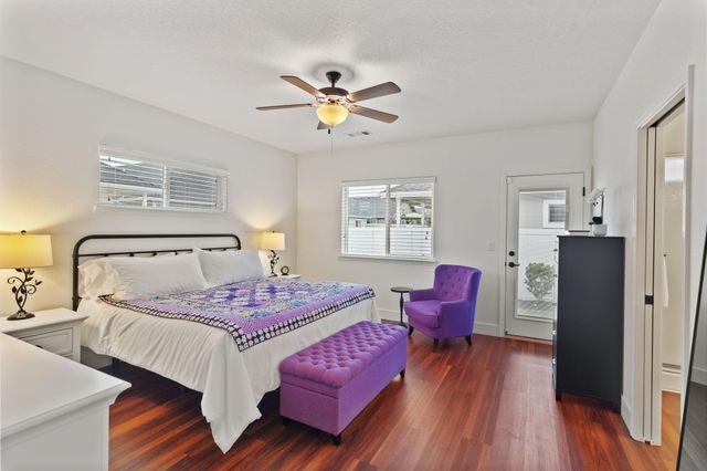 972 SW Blackberry Lane, Grants Pass, OR 97527