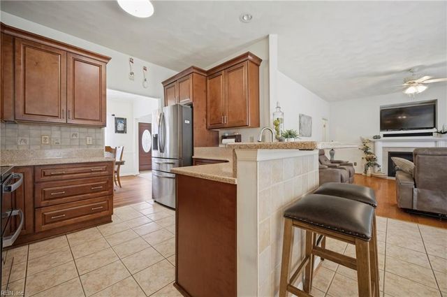 831 Holbrook DR, Newport News, VA 23602