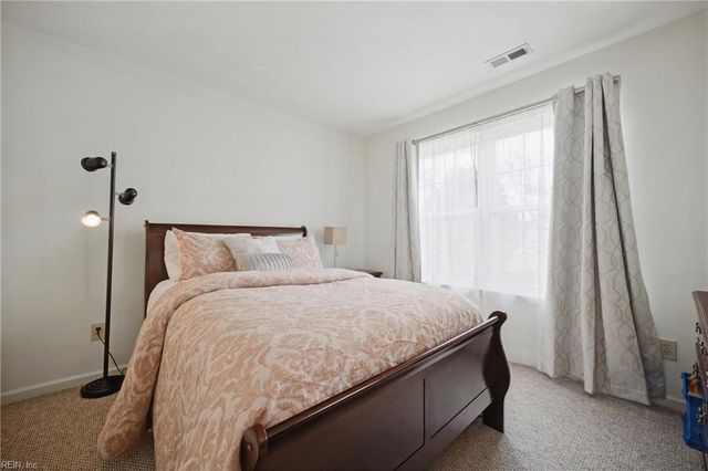 831 Holbrook DR, Newport News, VA 23602
