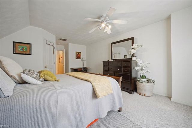 831 Holbrook DR, Newport News, VA 23602