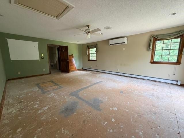 12 Olive Meadow Lane, Dover, NH 03820