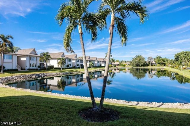 64 Georgetown BLVD 64, Naples, FL 34112