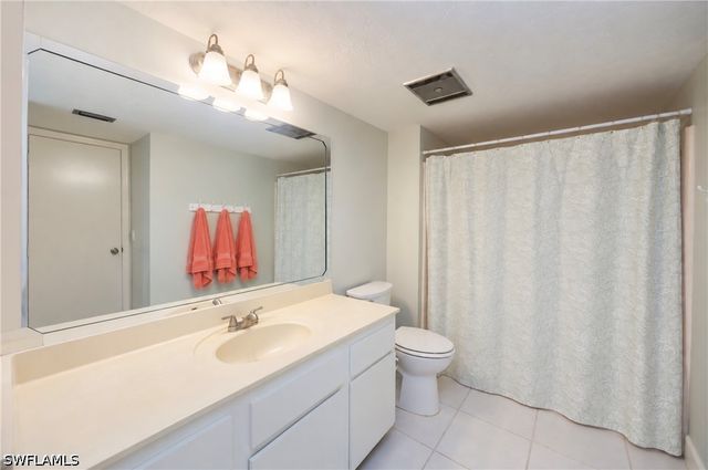 64 Georgetown BLVD 64, Naples, FL 34112