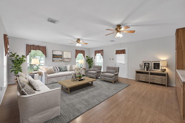 188 Greenleaf Lane, Conroe, TX 77304