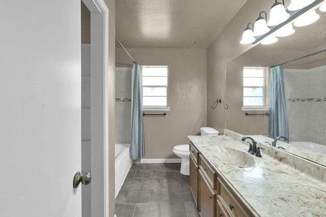 188 Greenleaf Lane, Conroe, TX 77304