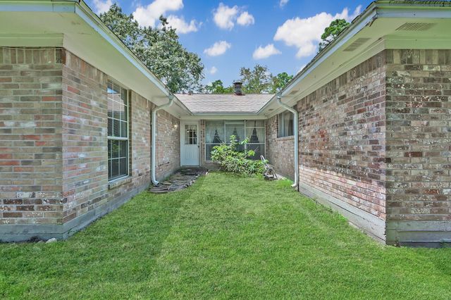 188 Greenleaf Lane, Conroe, TX 77304