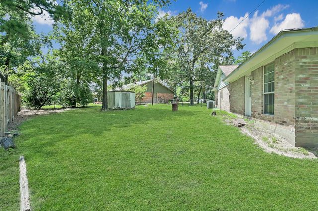 188 Greenleaf Lane, Conroe, TX 77304